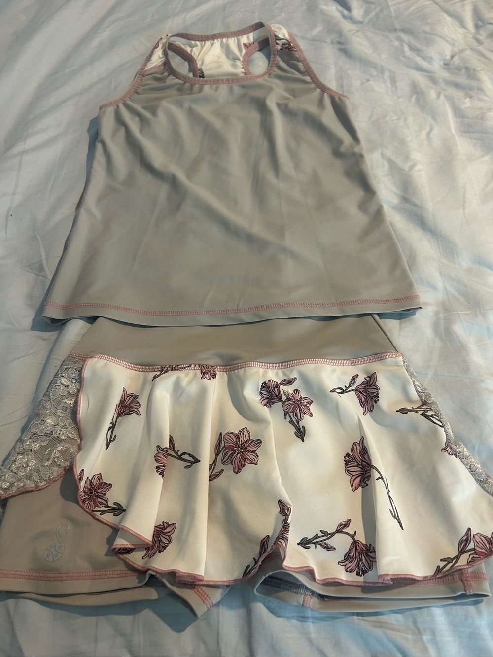Two-Piece Athletic Skirt Set - Light Gray with Pink Floral Trim